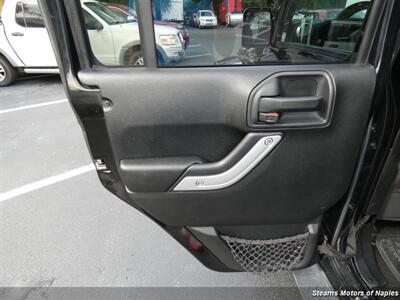 2017 Jeep Wrangler Sahara   - Photo 42 - Naples, FL 34104