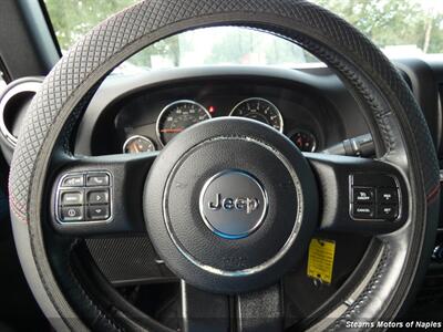 2017 Jeep Wrangler Sahara   - Photo 24 - Naples, FL 34104
