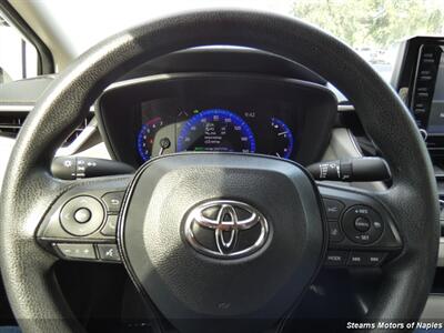 2022 Toyota Corolla LE   - Photo 23 - Naples, FL 34104