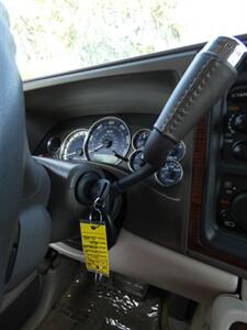 2002 Cadillac Escalade   - Photo 28 - Naples, FL 34104