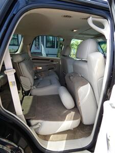 2002 Cadillac Escalade   - Photo 56 - Naples, FL 34104