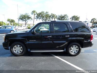 2002 Cadillac Escalade   - Photo 10 - Naples, FL 34104