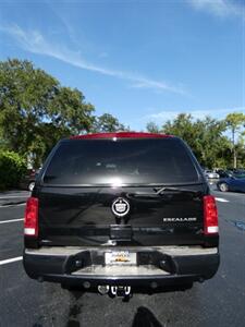 2002 Cadillac Escalade   - Photo 12 - Naples, FL 34104