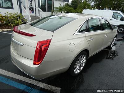 2014 Cadillac XTS Luxury Collection   - Photo 10 - Naples, FL 34104