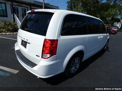 2016 Dodge Grand Caravan SE Plus   - Photo 11 - Naples, FL 34104