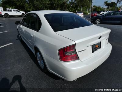 2005 Subaru Legacy 2.5i   - Photo 9 - Naples, FL 34104