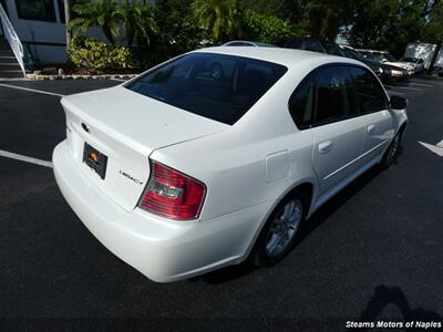 2005 Subaru Legacy 2.5i   - Photo 11 - Naples, FL 34104