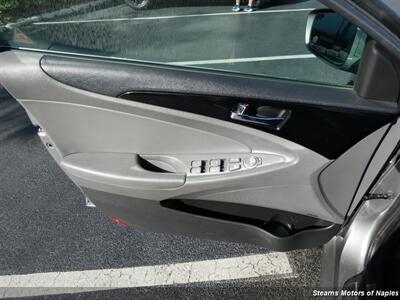 2013 Hyundai Sonata Limited   - Photo 40 - Naples, FL 34104