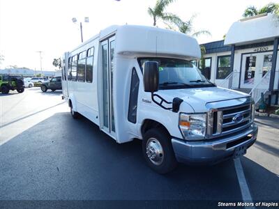 2016 Ford E-Series Van 450 SHUTTLE BUS   - Photo 1 - Naples, FL 34104