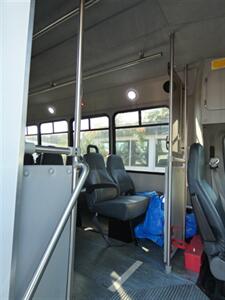 2016 Ford E-Series Van 450 SHUTTLE BUS   - Photo 37 - Naples, FL 34104