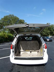 2009 Toyota Sienna XLE   - Photo 12 - Naples, FL 34104