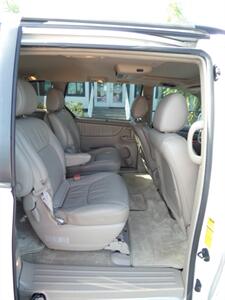 2009 Toyota Sienna XLE   - Photo 53 - Naples, FL 34104