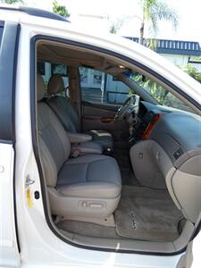 2009 Toyota Sienna XLE   - Photo 50 - Naples, FL 34104