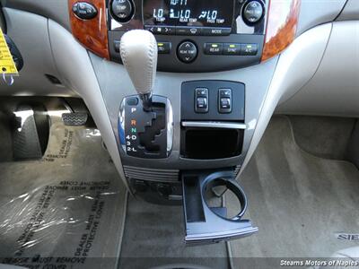 2009 Toyota Sienna XLE   - Photo 28 - Naples, FL 34104