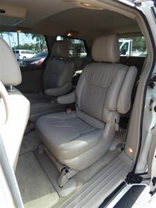 2009 Toyota Sienna XLE   - Photo 41 - Naples, FL 34104