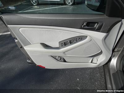 2014 Kia Optima LX   - Photo 39 - Naples, FL 34104