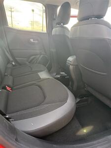 2023 Jeep Renegade Altitude   - Photo 52 - Stuarts Draft, VA 24477