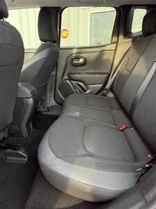 2023 Jeep Renegade Altitude   - Photo 50 - Stuarts Draft, VA 24477