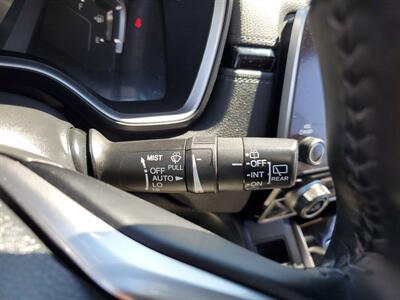 2017 Honda CR-V Touring   - Photo 17 - Schoolcraft, MI 49087