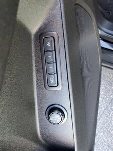 2019 Chevrolet Equinox Premier   - Photo 8 - Schoolcraft, MI 49087