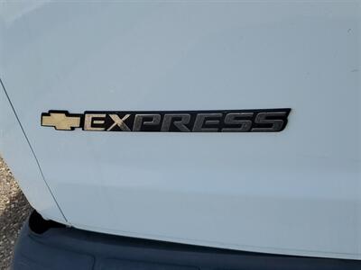 2021 Chevrolet Express 2500   - Photo 21 - Schoolcraft, MI 49087