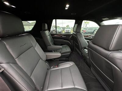 2021 Cadillac Escalade Luxury   - Photo 41 - Schoolcraft, MI 49087