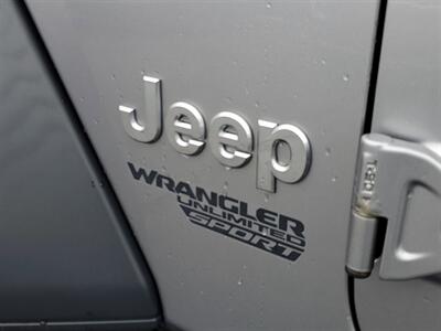 2018 Jeep Wrangler Unlimited Sport   - Photo 29 - Schoolcraft, MI 49087