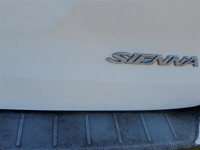 2008 Toyota Sienna LE 7-Passenger   - Photo 24 - Schoolcraft, MI 49087