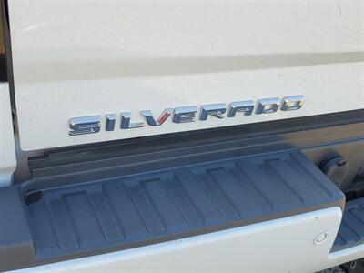 2018 Chevrolet Silverado 2500HD High Country   - Photo 34 - Schoolcraft, MI 49087