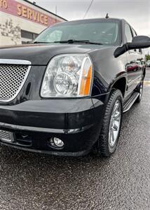 2011 GMC Yukon Denali AWD! 6.2L V-8! 1 Owner! Only 76,000 Miles!  Loaded! Leather! Moonroof! Locally Owned! Clean Title! Impressive! - Photo 34 - Vancouver, WA 98665