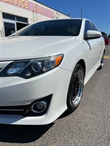 2014 Toyota Camry SE! Automatic! Locally Owned! Low Miles!  Clean Title! Good Carfax History! Toyota Quality! - Photo 42 - Vancouver, WA 98665