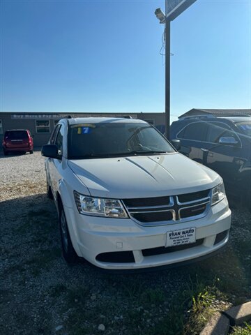 2017 Dodge Journey SE Plus   - Photo 1 - West Quincy, MO 63471