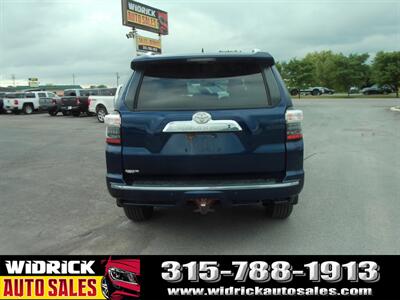 2018 Toyota 4Runner SR5   - Photo 18 - Watertown, NY 13601