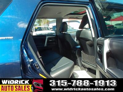 2018 Toyota 4Runner SR5   - Photo 5 - Watertown, NY 13601