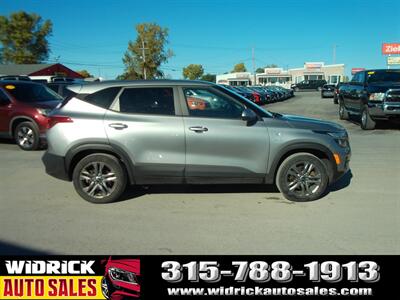 2023 Kia Seltos LX   - Photo 4 - Watertown, NY 13601