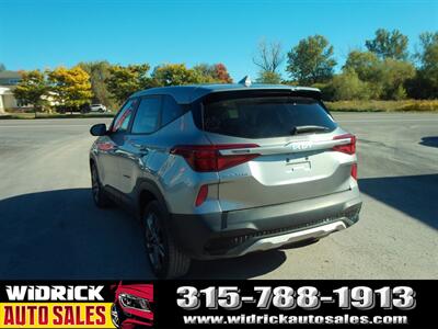 2023 Kia Seltos LX   - Photo 7 - Watertown, NY 13601