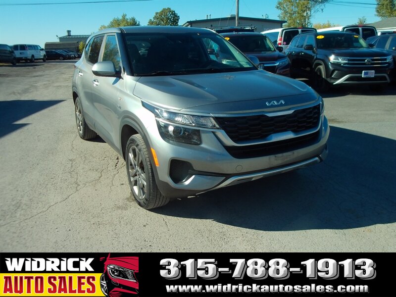 2023 Kia Seltos LX   - Photo 1 - Watertown, NY 13601