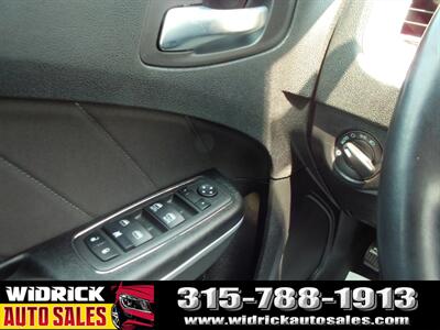 2022 Dodge Charger SXT   - Photo 9 - Watertown, NY 13601