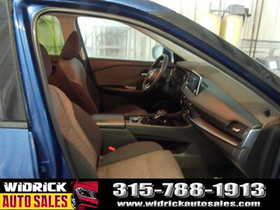 2023 Nissan Rogue SV - Photo 4 - Watertown, NY 13601