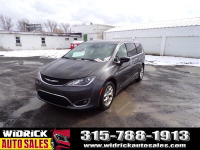 2019 Chrysler Pacifica Touring Plus   - Photo 3 - Watertown, NY 13601