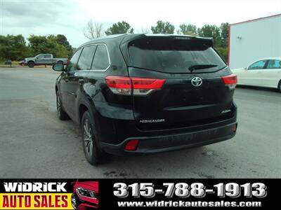 2019 Toyota Highlander XLE   - Photo 19 - Watertown, NY 13601