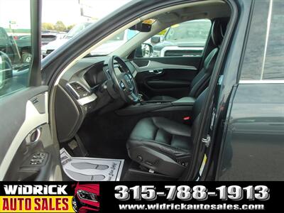 2021 Volvo XC90 T5 Momentum - Photo 4 - Watertown, NY 13601