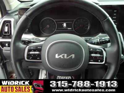 2022 Kia Sorento SX   - Photo 8 - Watertown, NY 13601