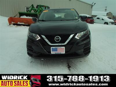 2022 Nissan Rogue Sport S   - Photo 2 - Watertown, NY 13601