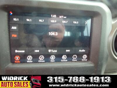 2022 Jeep Gladiator Sport   - Photo 8 - Watertown, NY 13601