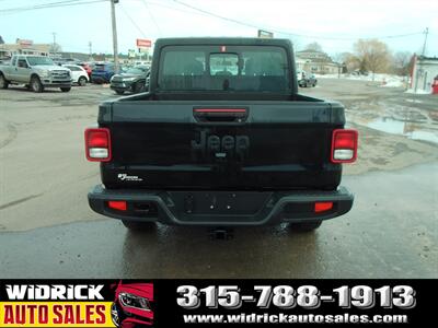 2022 Jeep Gladiator Sport   - Photo 14 - Watertown, NY 13601