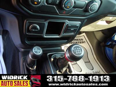 2018 Jeep Wrangler Unlimited Sport   - Photo 8 - Watertown, NY 13601