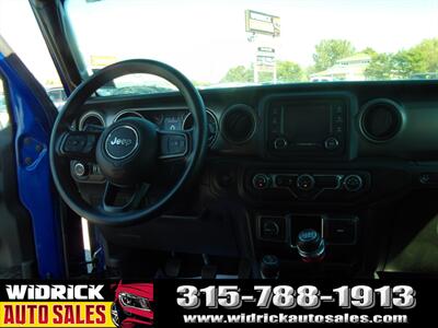 2018 Jeep Wrangler Unlimited Sport   - Photo 6 - Watertown, NY 13601