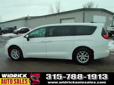 2021 Chrysler Voyager LX   - Photo 8 - Watertown, NY 13601