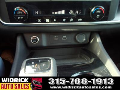 2023 Nissan Rogue SV   - Photo 9 - Watertown, NY 13601
